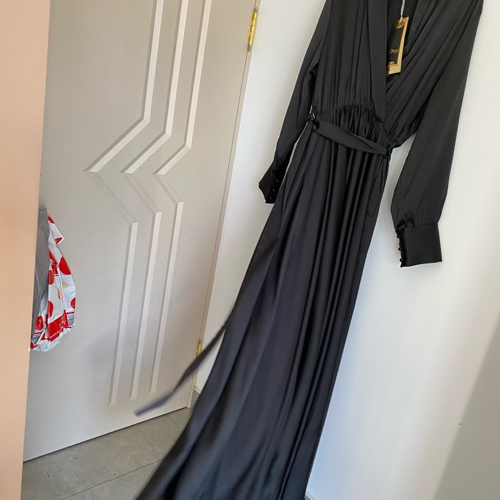 Satin dress - Picture 3 of 3